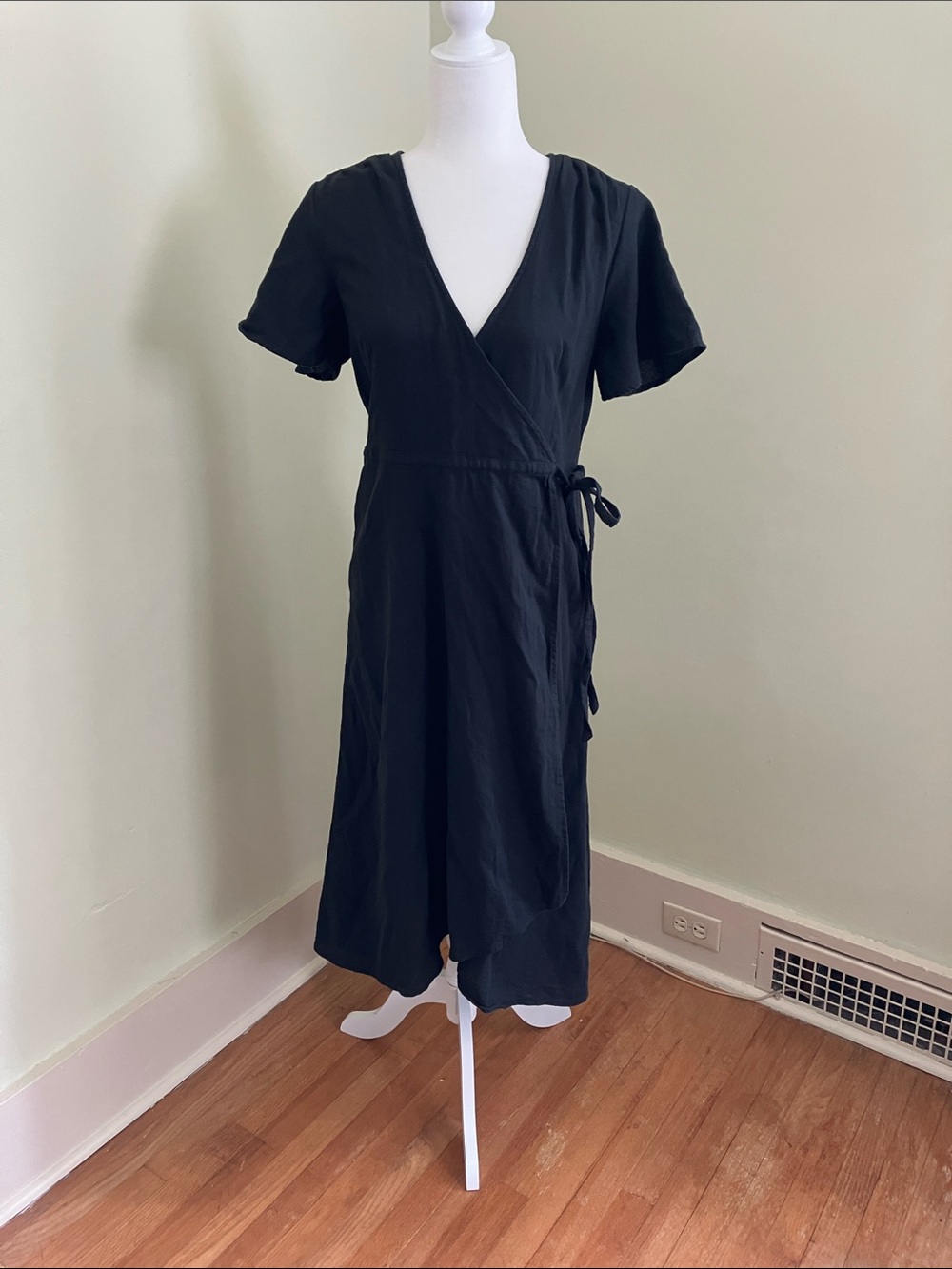 NWOT Pact V Neck Wrap Dress